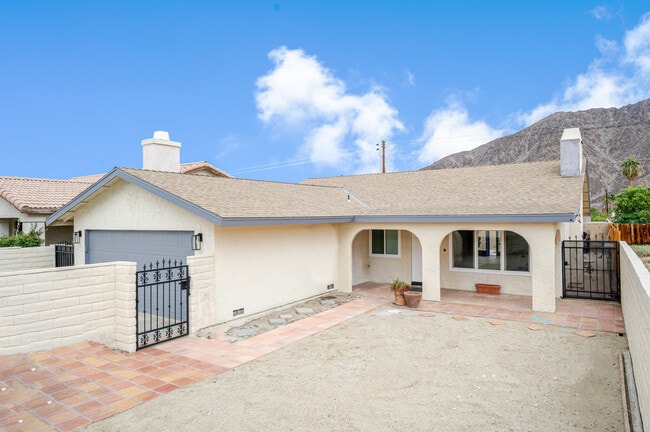 Photo - 53840 Eisenhower Dr