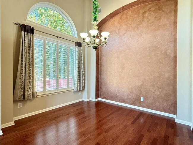 Photo - 15533 Brodick Dr