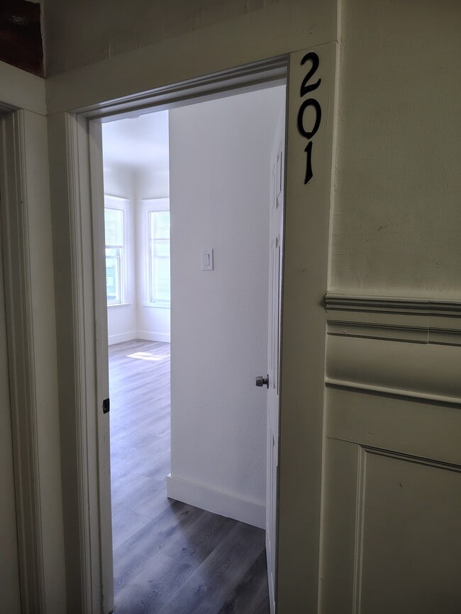 Photo - 2375 Fruitvale Ave