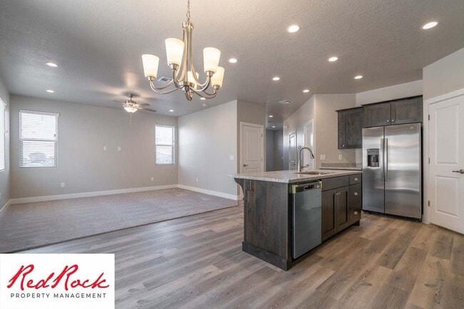 Photo - Small Dog Friendly Beautiful Townhome in Hurricane with Amazing Views!