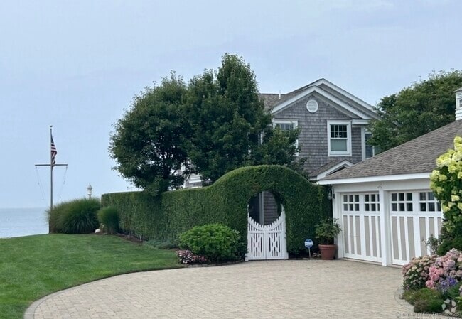 Building Photo - 25 W Shore Dr Rental