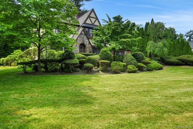 Photo - 46 Fenimore Rd
