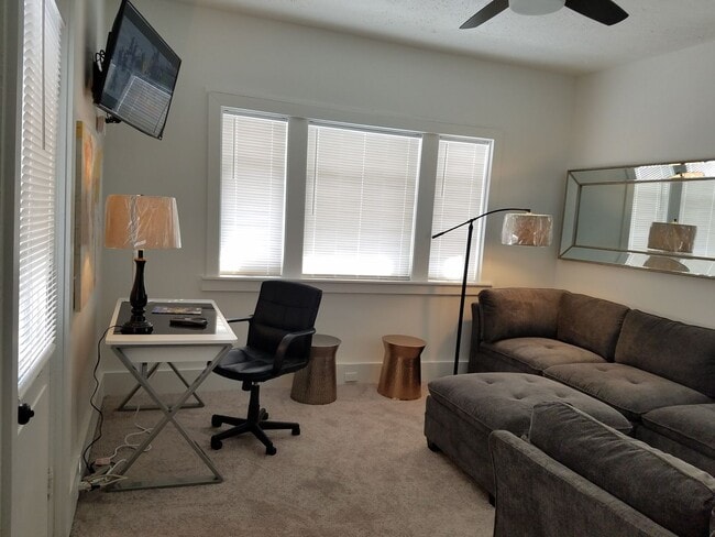 Photo - Grand Rapids, MI Downtown 2-Story Victoria...