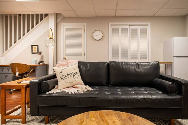 Photo - 692 N Superior Ave Unit 3