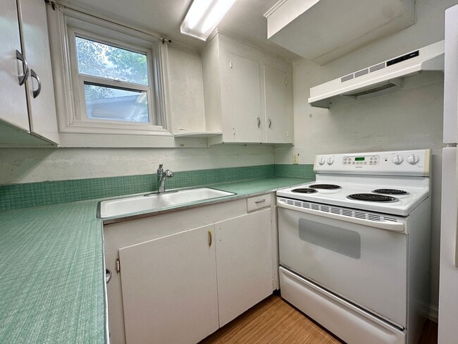 Photo - WBC's 253 Duplex Unit #2