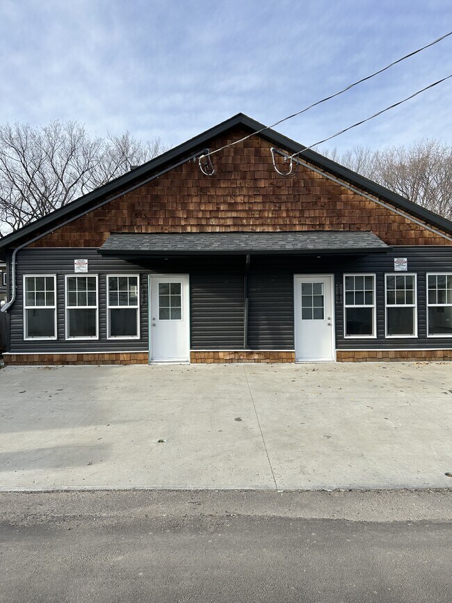 Photo - 12037-12059 59 St NW Unit 12037 - Garden