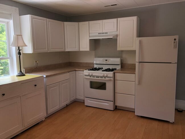 Building Photo - 258 Munford St Unit A