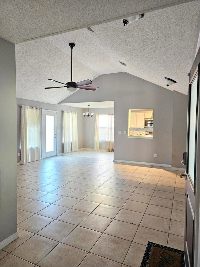 Photo - 1908 Summer Hills Ln