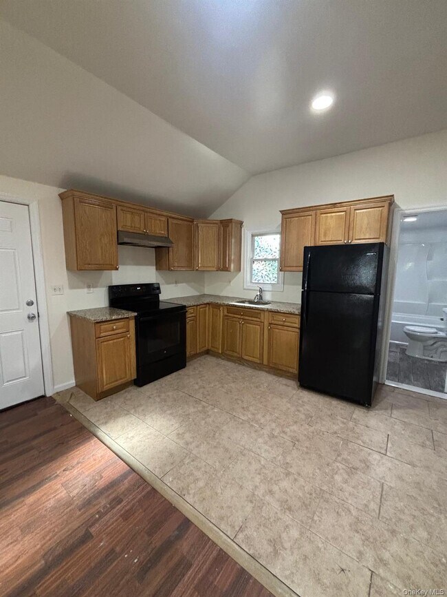 Photo - 141 Huguenot Dr