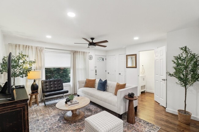 Photo - 3008 N Spaulding Ave