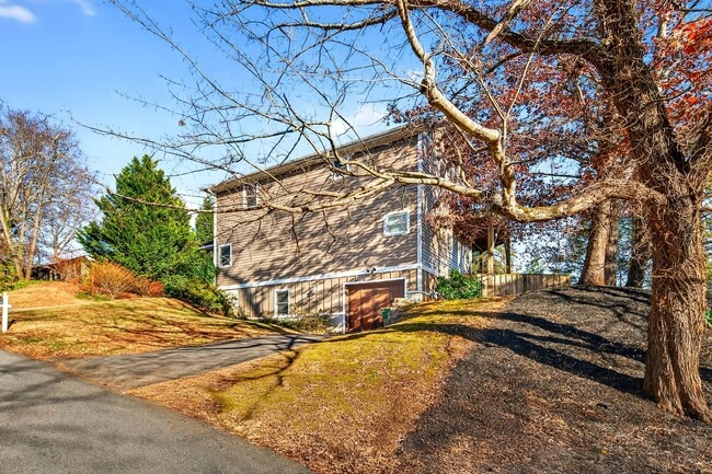 Photo - Asheville Rental-Beverly Hills Area