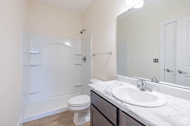 1BR, 1BA - 800SF - Primary Bathroom
