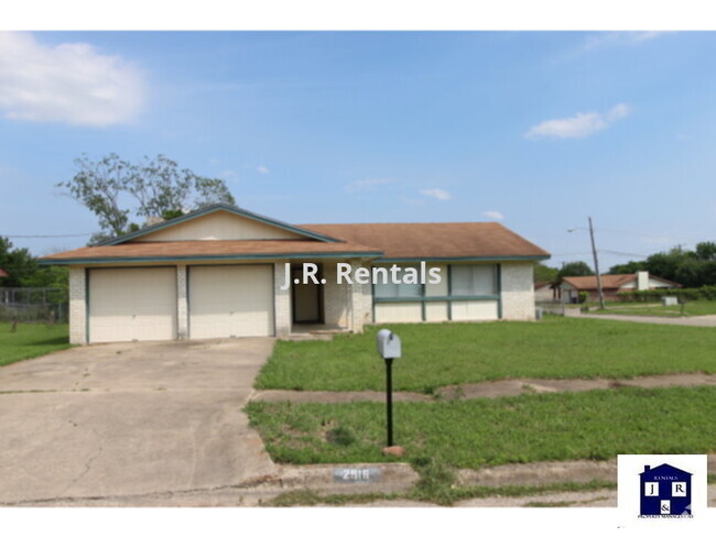 Building Photo - 2916 Trailridge Cir Rental