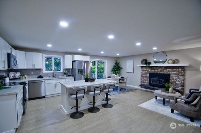 Building Photo - 6720 Alder Glen Dr SE