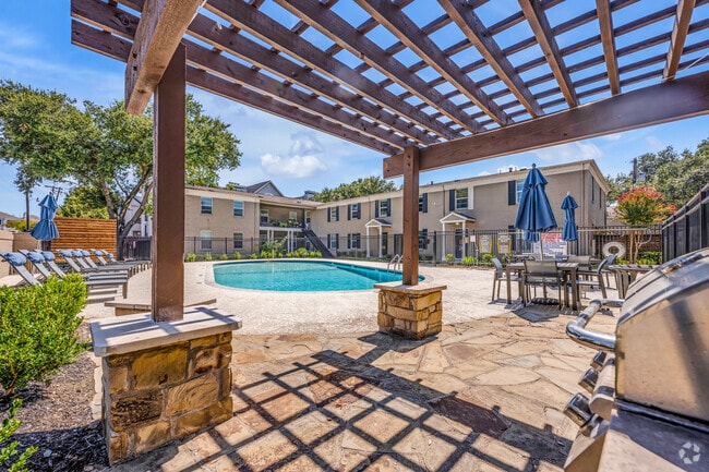 Building Photo - The Monroe Rental