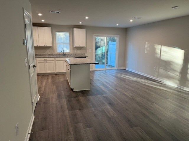 Photo - 272 Christiana Ln