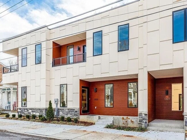 Building Photo - 1325 Knowlton St