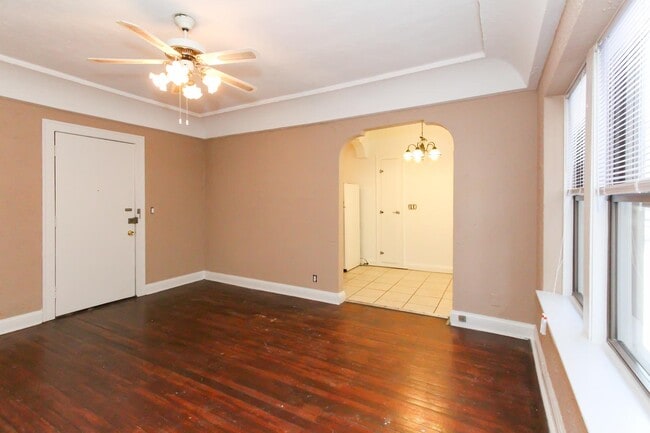 Photo - Manor Apartments