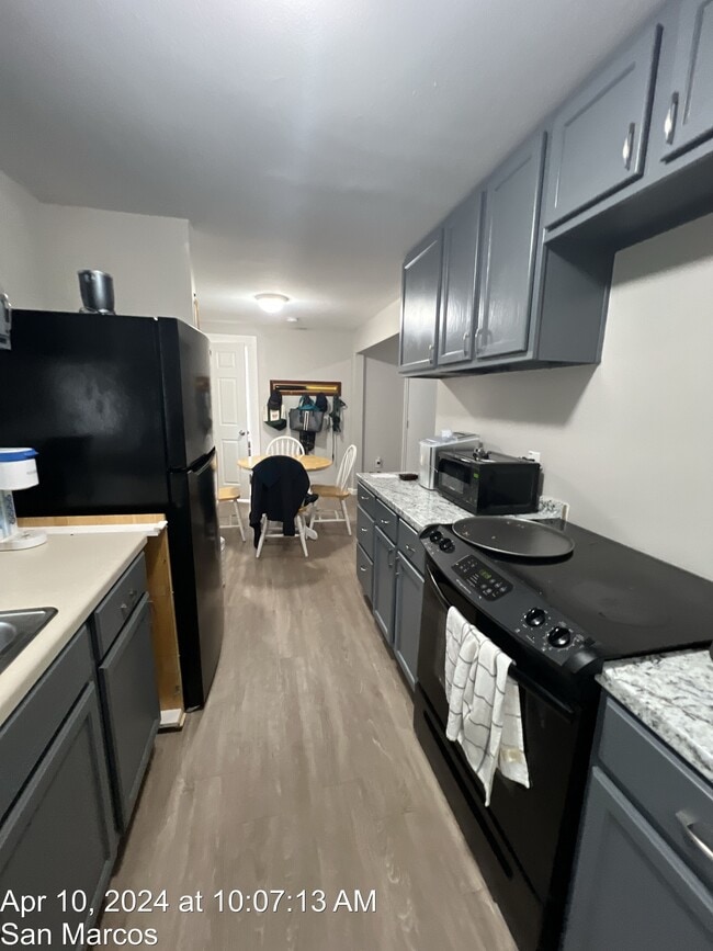 Photo - 130 OliveUnit 201B