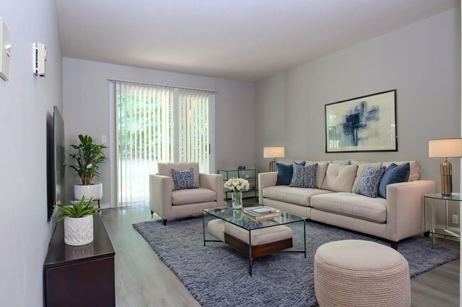 29 Center Rd Unit 3