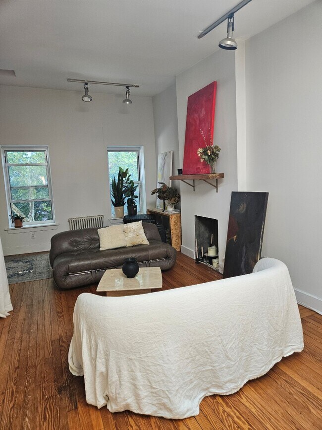 Photo - Welcome to Carroll Gardens!