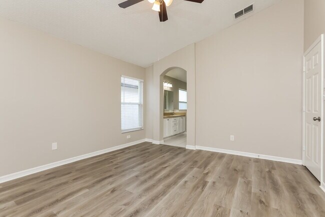 Photo - 7920 Oakstone Ct