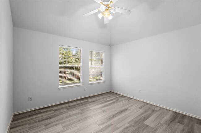 Building Photo - 3914 Clarestone Dr