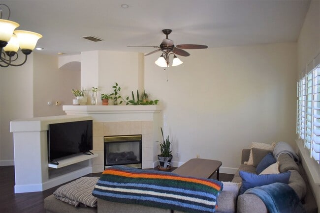 Photo - Wonderful gated Bentley Square HOA home in Browns Valley!