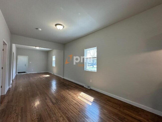 Photo - 3968 Adams St