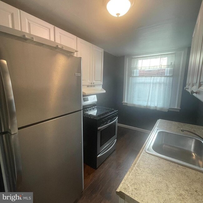 Photo - 4416 Marple St