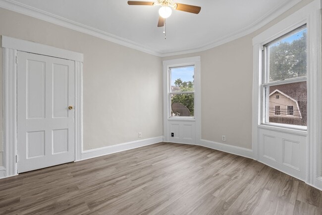 Photo - 292 Claremont Ave Unit 3 Bedroom 1 Bathroom s