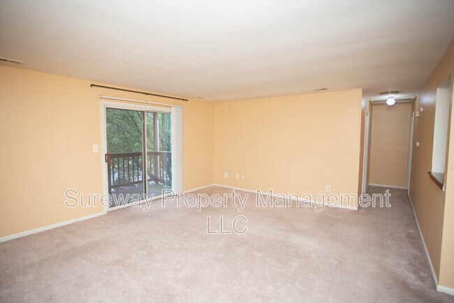 Photo - 115 Claire Ct