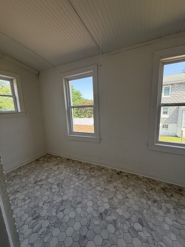 Photo - 1436 S Duke St Unidad 1F
