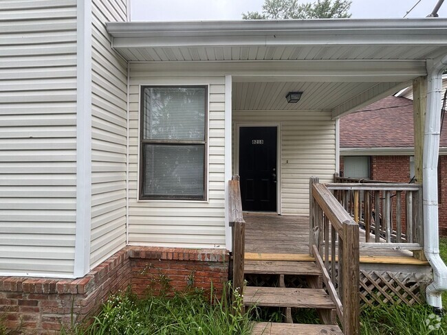 Building Photo - Great Townhouse in Douglasville