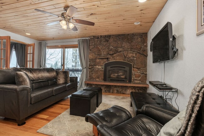 Building Photo - 2135 Burgess Creek Rd