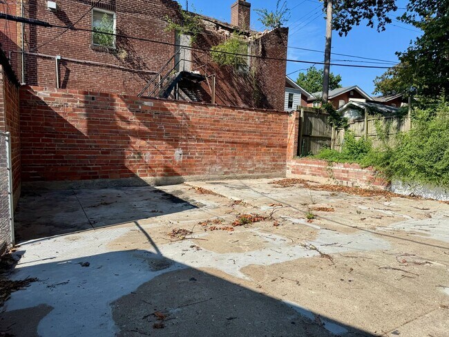 3610-3612 Neosho St