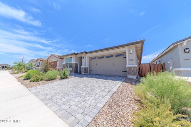 Photo - 40005 W Elm Dr