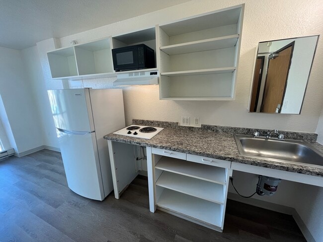 Studio Kitchen