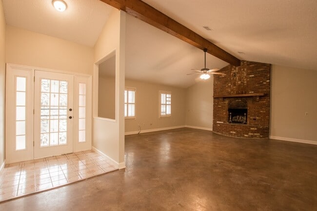 Photo - 3 bed 2 bath in Valley View