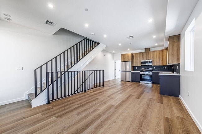 Building Photo - 5508 Barton Ave Unit 5506 1/2 Rental