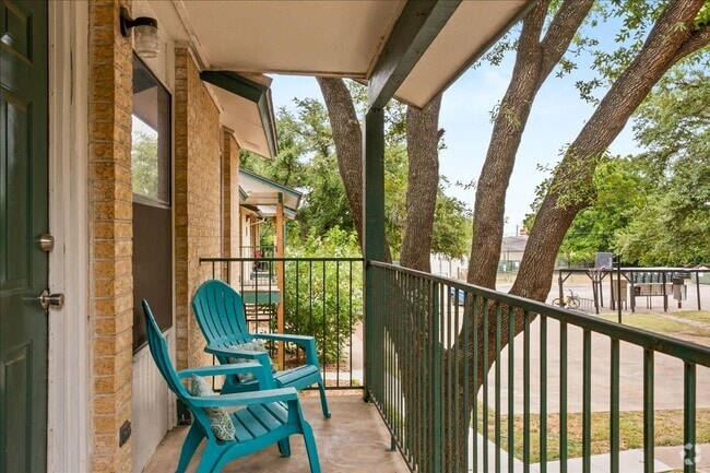 Building Photo - Great Location, Immediate Move In availabl... Rental