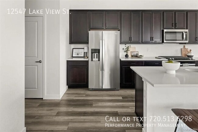 Photo - 12547 Lake View St