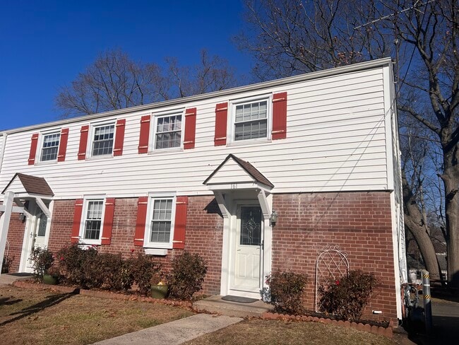 Photo - 161 Pennsylvania Ave Unit 161 Pennsylvania Ave