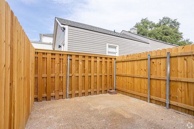 Photo - Newly Renovated Uptown Apt near Prytania St Unit 1220