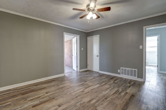 Photo - 3 Bedroom 1.5 Bath House for Rent