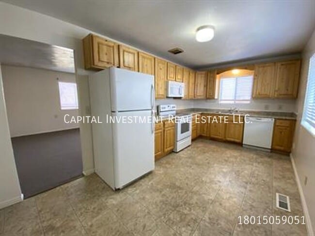 Photo - 1126 Crandall Ave S Unit B