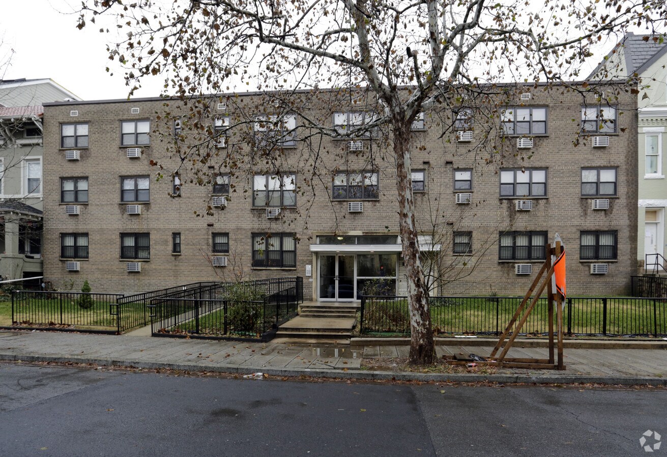 Photo - 1428 Euclid St NW