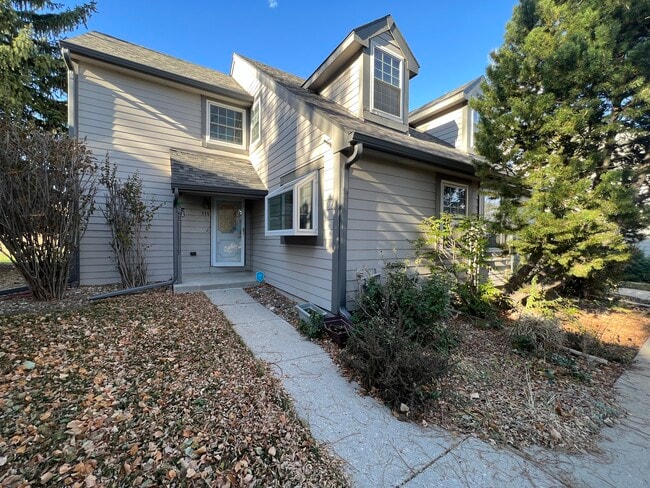 Photo - 338 Cobblestone Dr House