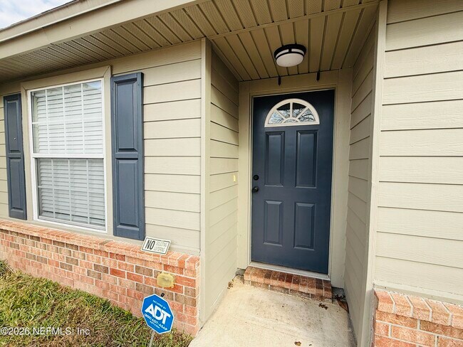 Photo - 8713 Star Leaf Rd N