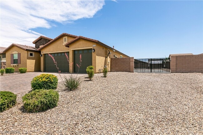 Photo - 5048 Royal Indigo St